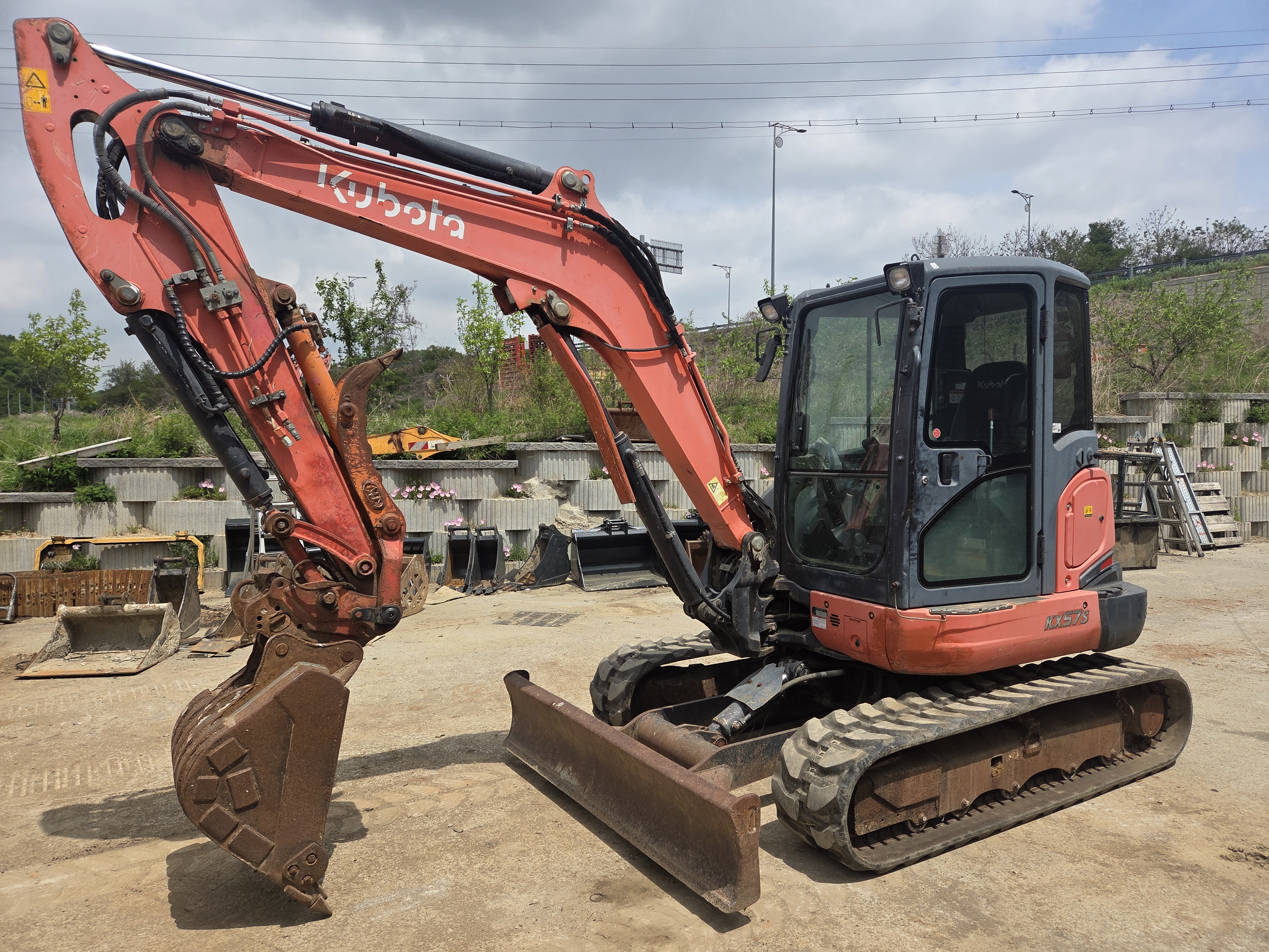 KX57코고무트랙